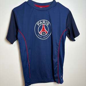 Paris Saint-Germain PSG Blue Red Athletic Soccer Football T-Shirt Size S